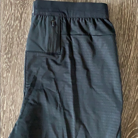 SOLD ✔️ Nike Dri-Fit Men’s Phenom Running Pants - Picture 4 of 7
